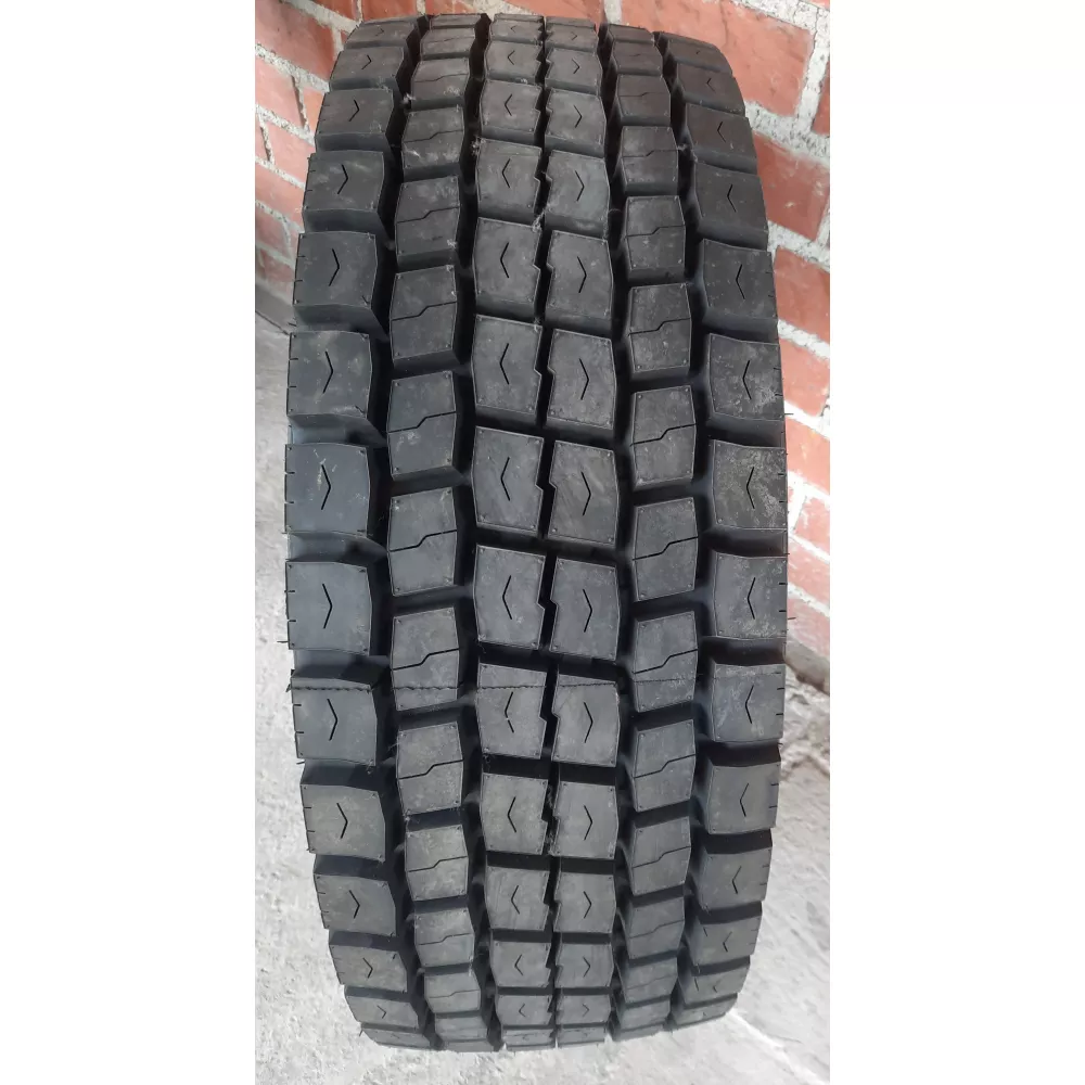 Грузовая шина 305/70 R19,5 Long March LM-329 18PR в Рефтинске