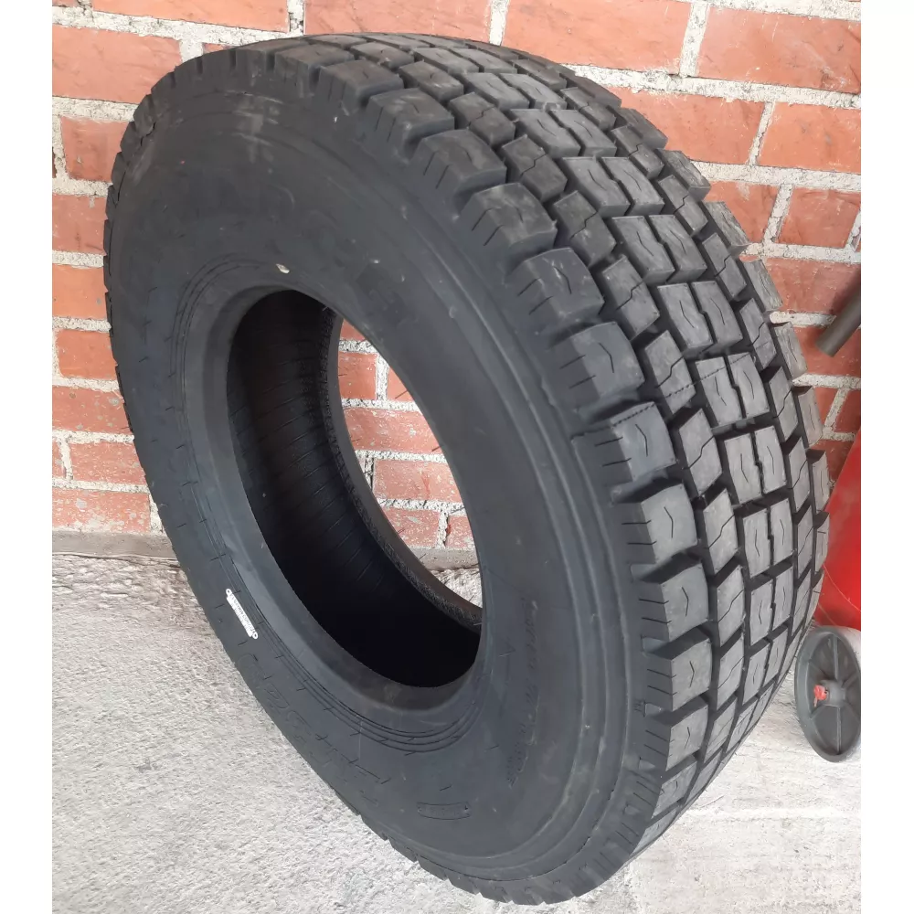 Грузовая шина 305/70 R19,5 Long March LM-329 18PR в Рефтинске